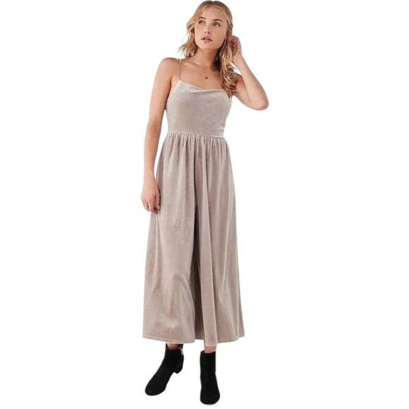 Urban Outfitters Emmabella Taupe Velvet Wide Leg Jumpsuit Size Medium - Picture 1 of 8